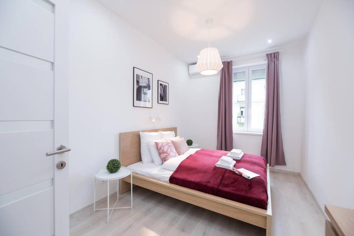 Vakantiehuis Trendy At Castle *